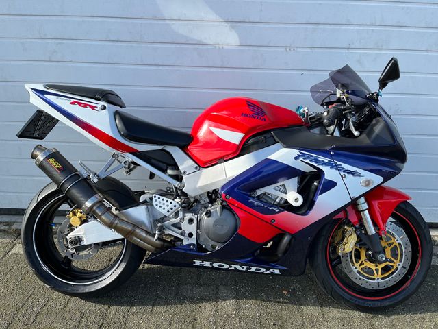 honda - cbr-900-rr-fireblade