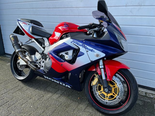 honda - cbr-900-rr-fireblade