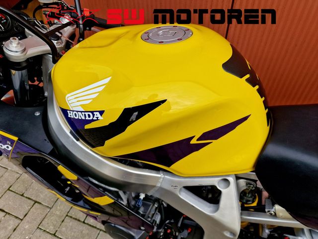 honda - cbr-900-rr-fireblade