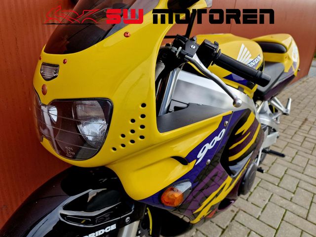 honda - cbr-900-rr-fireblade