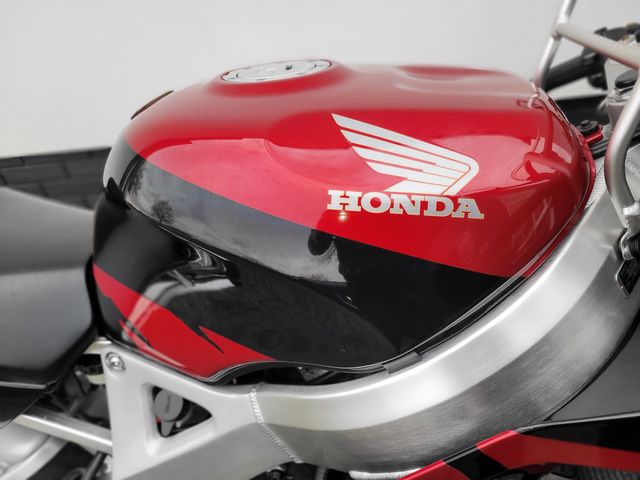 honda - cbr-900-rr-fireblade