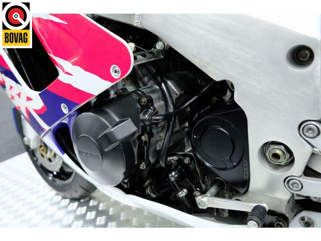 honda - cbr-900-rr-fireblade