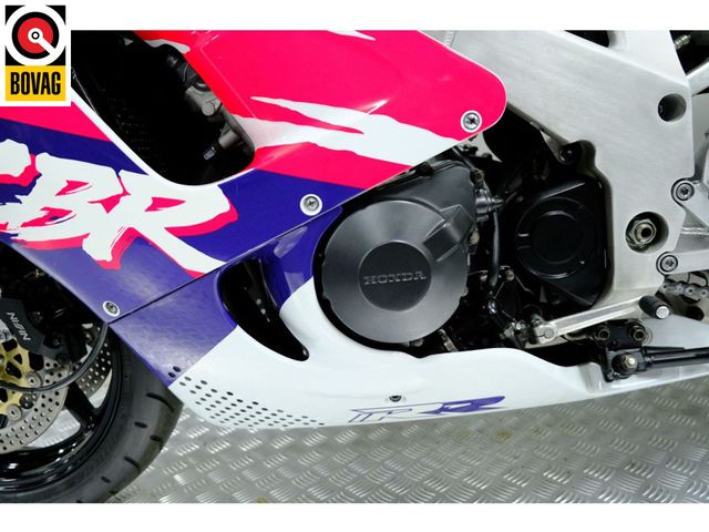 honda - cbr-900-rr-fireblade