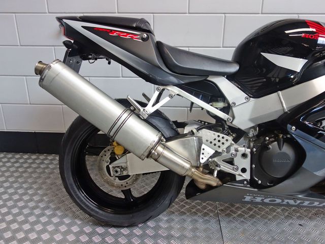 honda - cbr-900-rr-fireblade