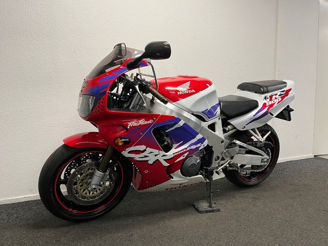 honda - cbr-900-rr-fireblade