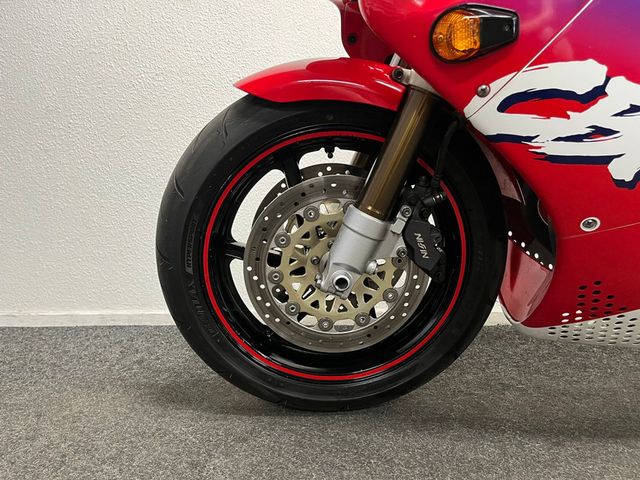 honda - cbr-900-rr-fireblade