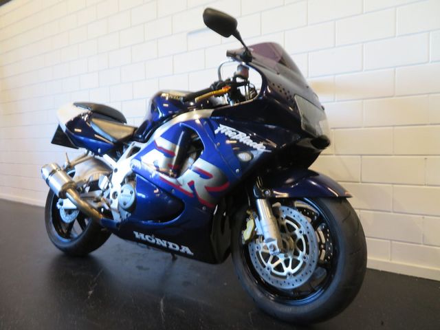 honda - cbr-900-rr-fireblade