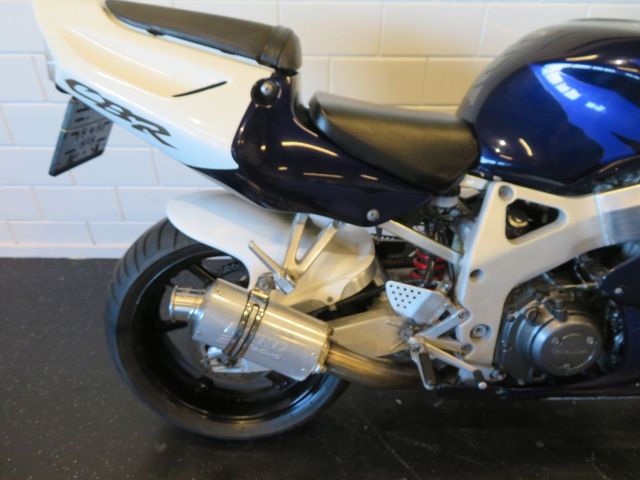 honda - cbr-900-rr-fireblade
