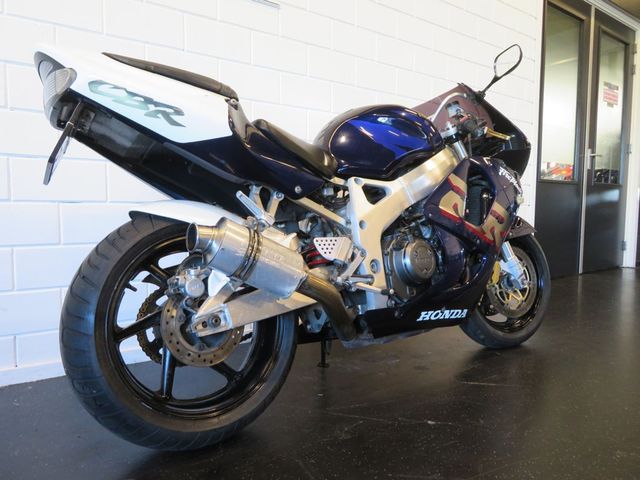 honda - cbr-900-rr-fireblade