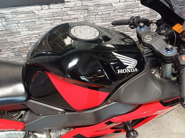 honda - cbr-900-rr-fireblade