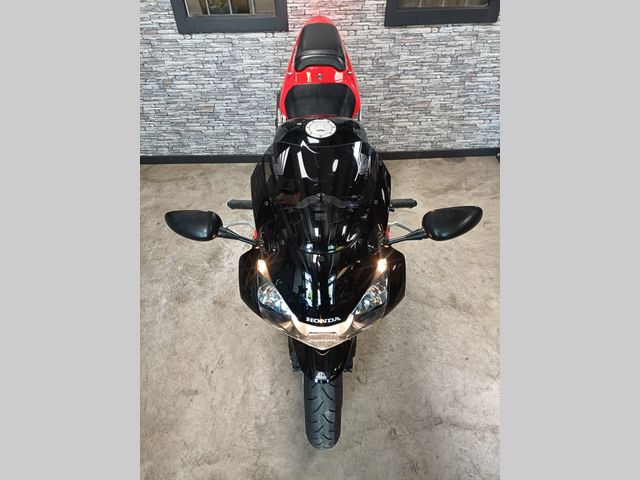 honda - cbr-900-rr-fireblade