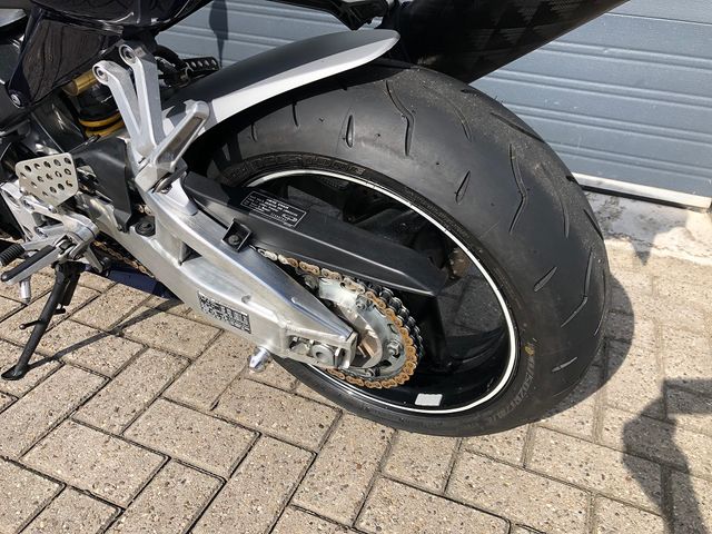 honda - cbr-900-rr-fireblade