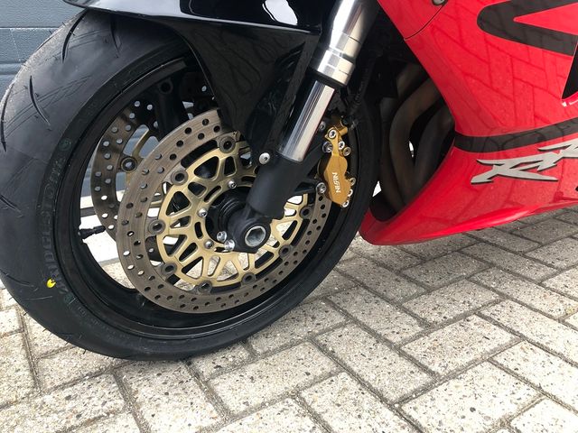 honda - cbr-900-rr-fireblade