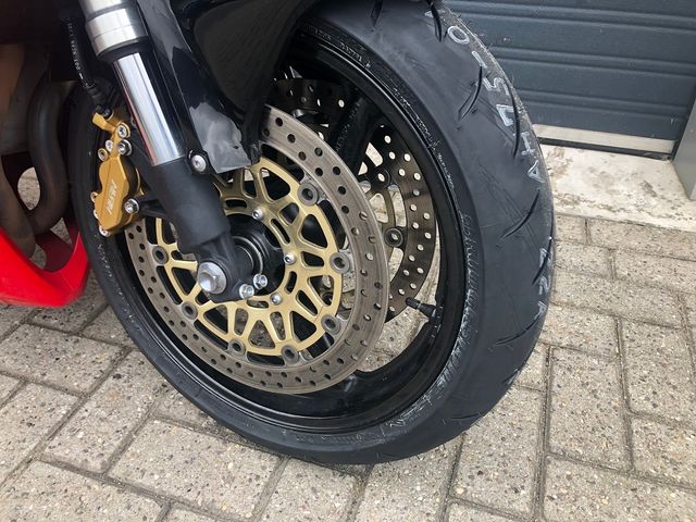 honda - cbr-900-rr-fireblade