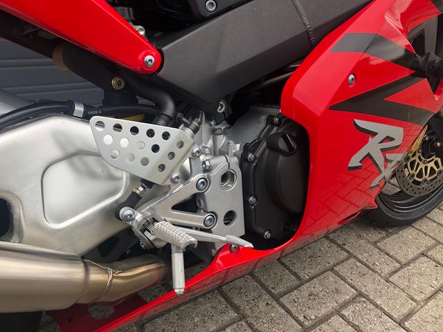honda - cbr-900-rr-fireblade