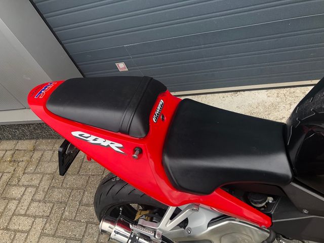 honda - cbr-900-rr-fireblade