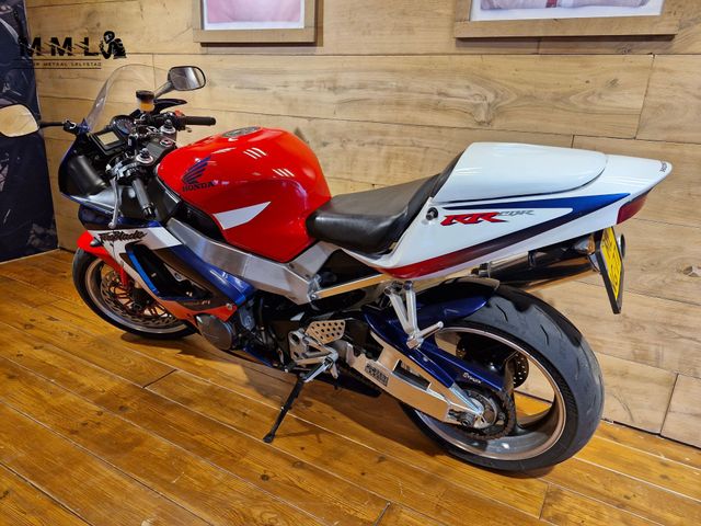 honda - cbr-900-rr-fireblade