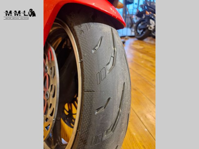 honda - cbr-900-rr-fireblade