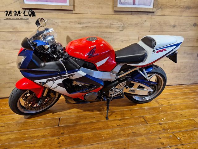 honda - cbr-900-rr-fireblade