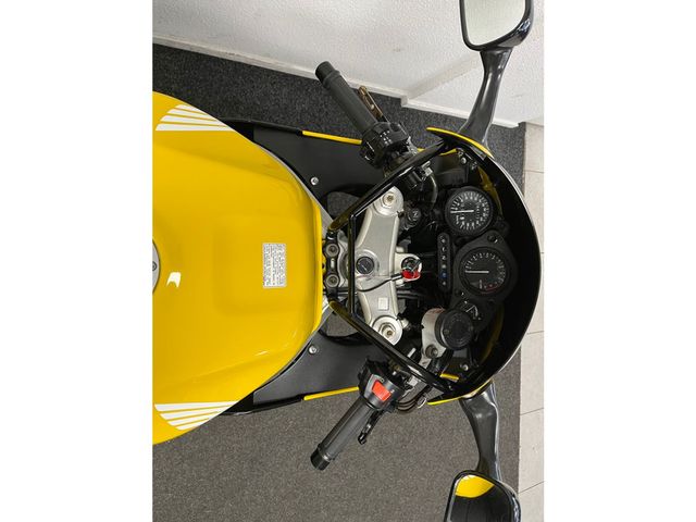 honda - cbr-900-rr-fireblade