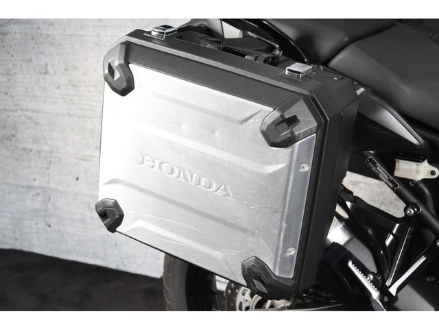 honda - crf-1000-l-africa-twin-dct