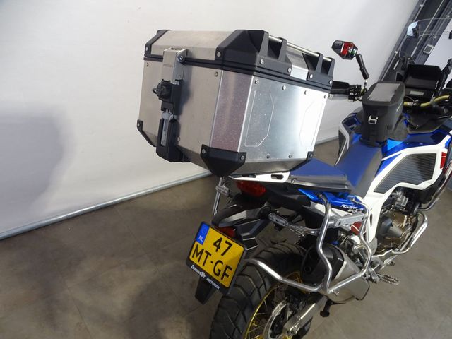 honda - crf-1100-l-africa-twin-adventure-sports
