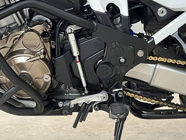 honda - crf-1100-l-africa-twin-adventure-sports