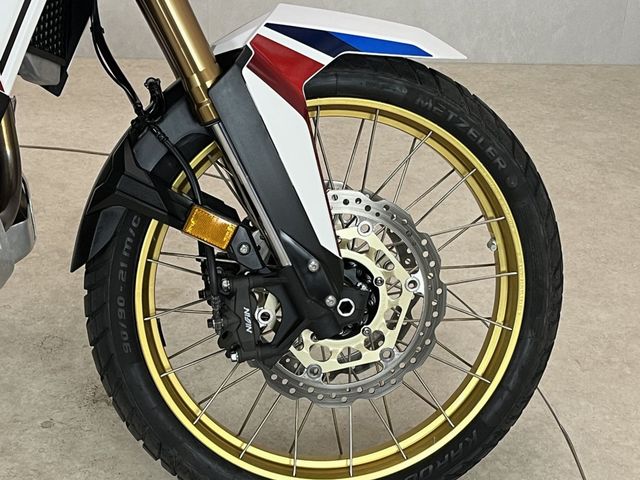 honda - crf-1100-l-africa-twin-adventure-sports