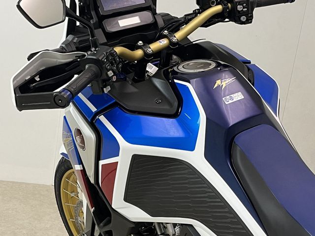 honda - crf-1100-l-africa-twin-adventure-sports