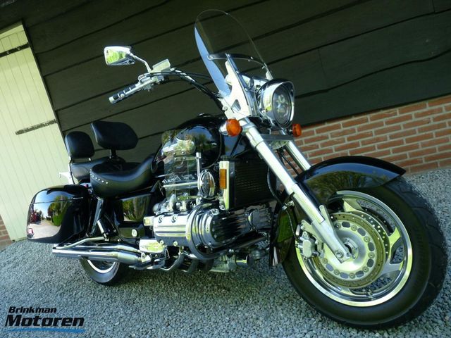honda - f6-c-gl-1500-valkyrie-tourer