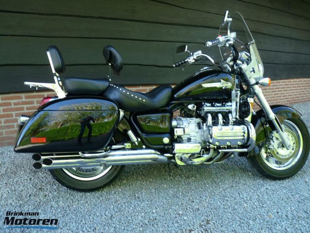 honda - f6-c-gl-1500-valkyrie-tourer