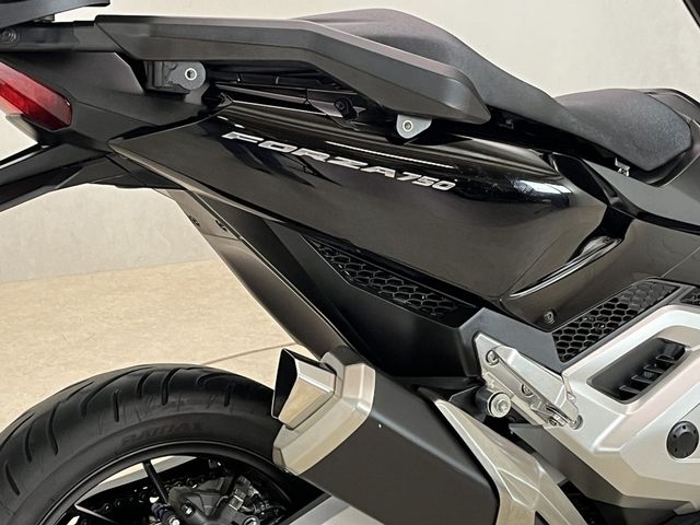 honda - forza-750