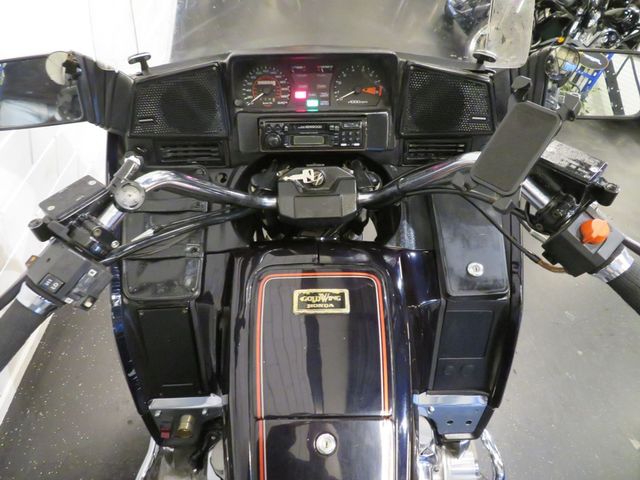 honda - gl-1200-goldwing