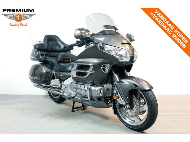 honda - gl-1800-goldwing