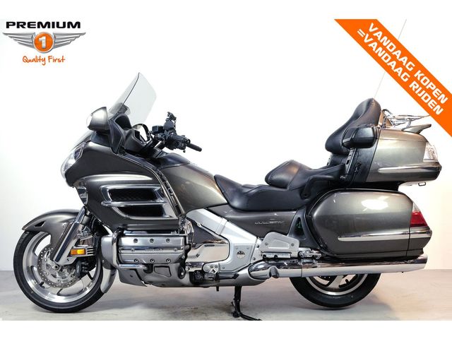 honda - gl-1800-goldwing