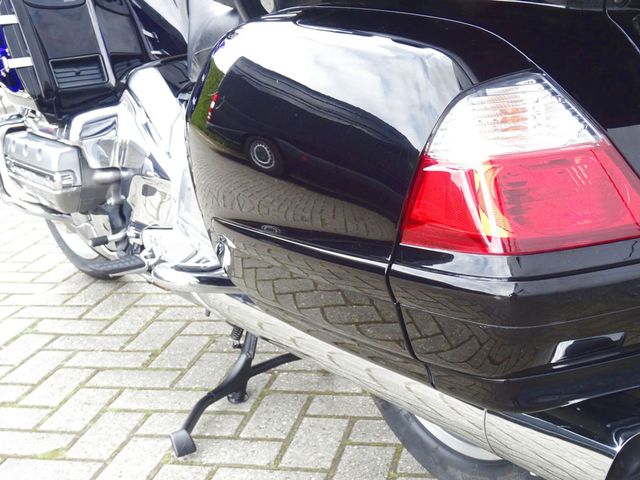 honda - gl-1800-goldwing