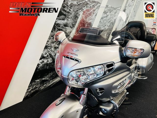 honda - gl-1800-goldwing