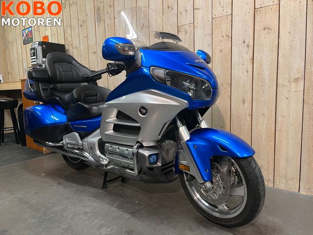 honda - gl-1800-goldwing