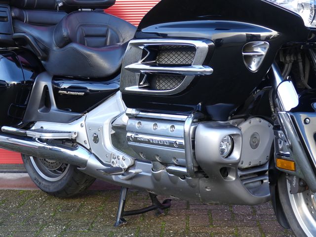 honda - gl-1800-goldwing