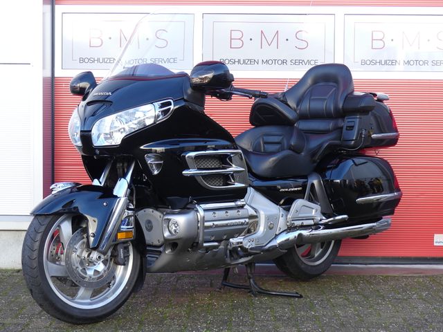 honda - gl-1800-goldwing