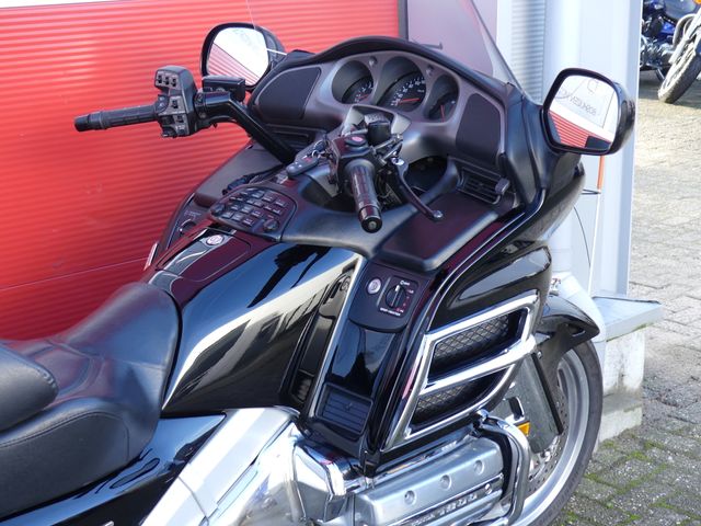 honda - gl-1800-goldwing