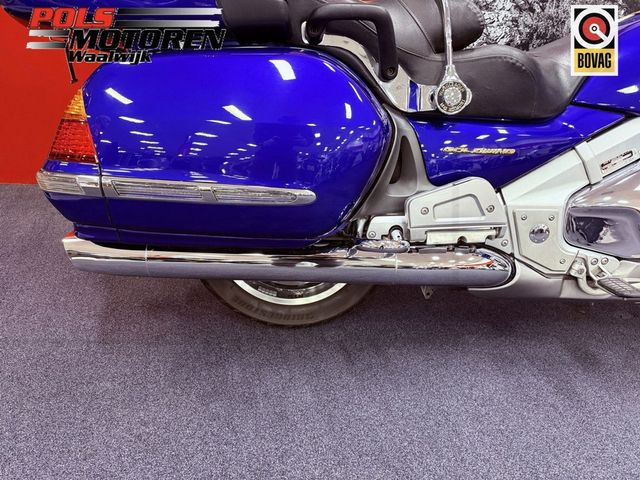 honda - gl-1800-goldwing