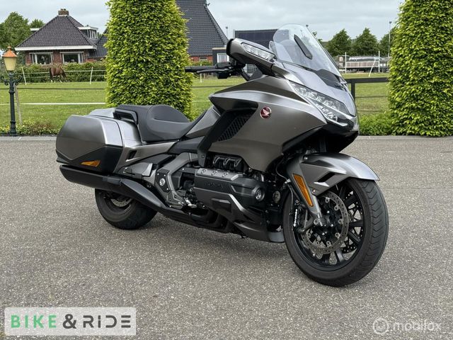honda - gl-1800-goldwing
