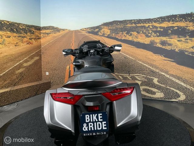 honda - gl-1800-goldwing