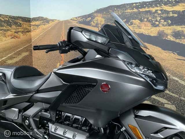 honda - gl-1800-goldwing
