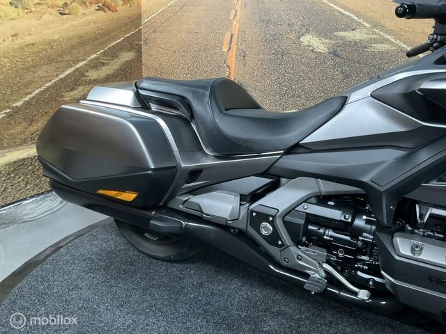 honda - gl-1800-goldwing