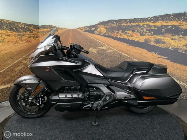 honda - gl-1800-goldwing
