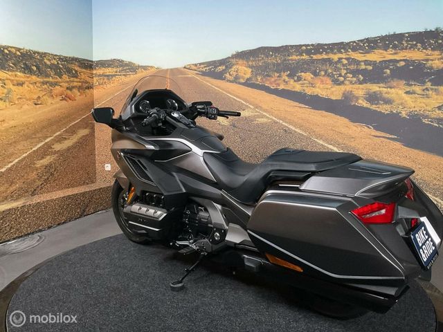 honda - gl-1800-goldwing