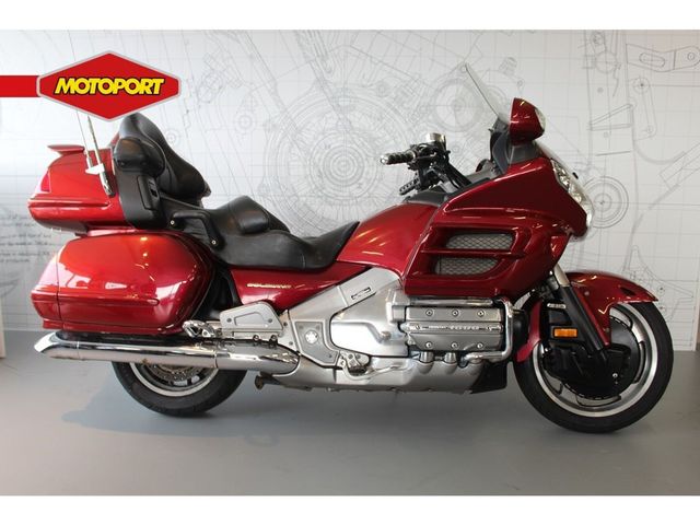 honda - gl-1800-goldwing