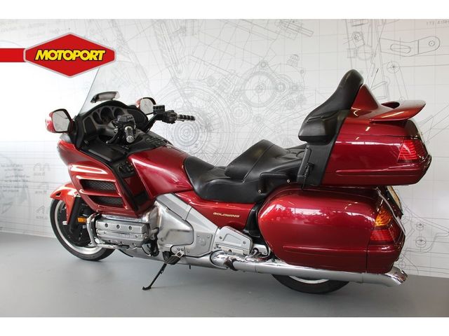 honda - gl-1800-goldwing